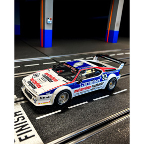 Auto Carrera D132 - 32079 BMW M1 Procar