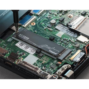 Kingston KC3000/1TB/SSD/M.2 NVMe/5R